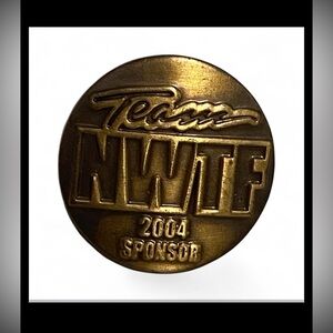 NWTF 2004 Team Sponsor Pin National Wild Turkey Federation #7652